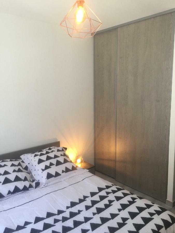 איל-סור-לה-סורג Appartement L'Islois מראה חיצוני תמונה